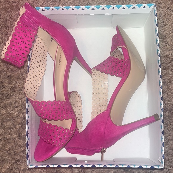 Shoes - Hot pink heels